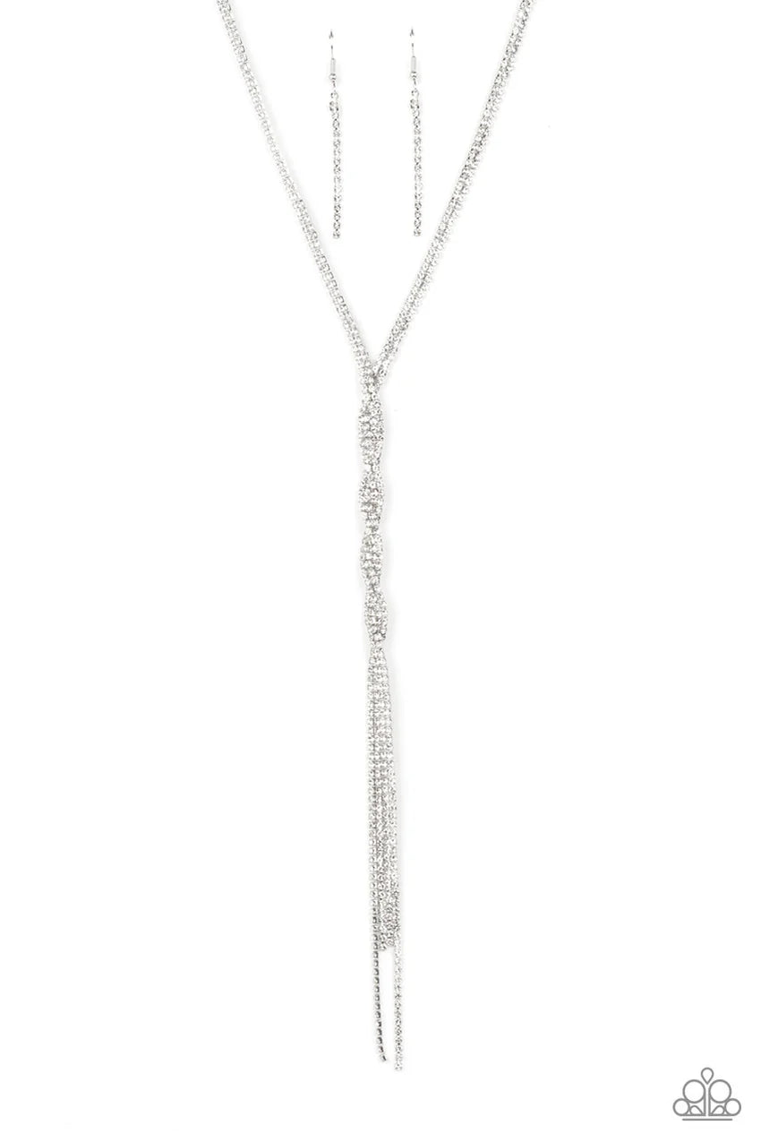 IMPRESSIVELY ICY NECKLACE - WHITE
