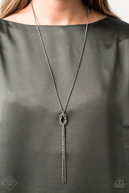 KNOOKOUT KNOT BLACK NECKLACE